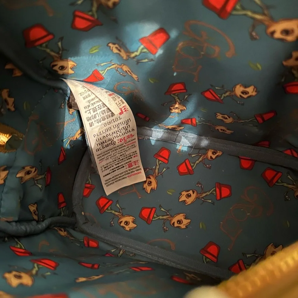 Groot Themed Mini Backpack loungefly Disney - Picture 6 of 6